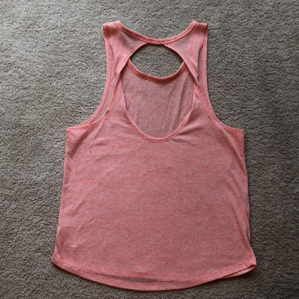 Pink top - Picture 2 of 3